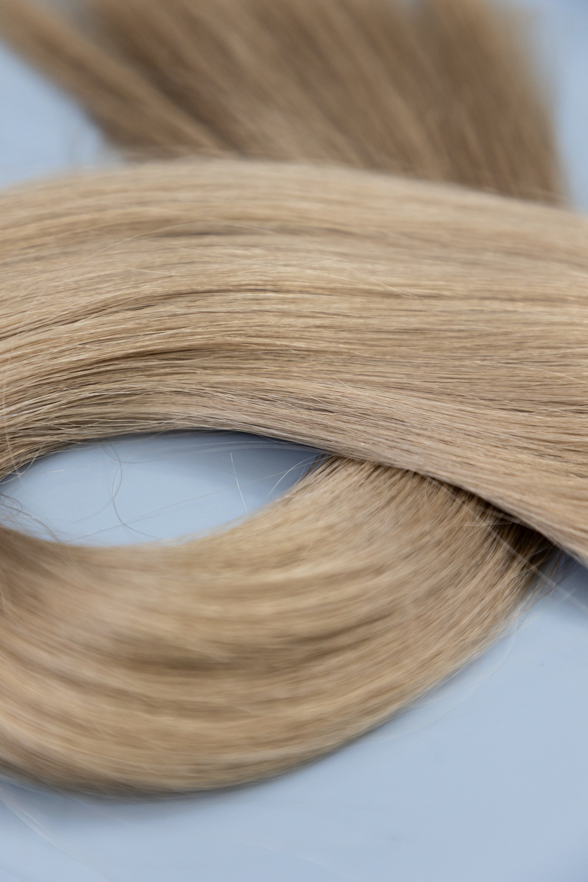 #17 (Ash Blond) European Virgin Remy Human Hair, Bulk